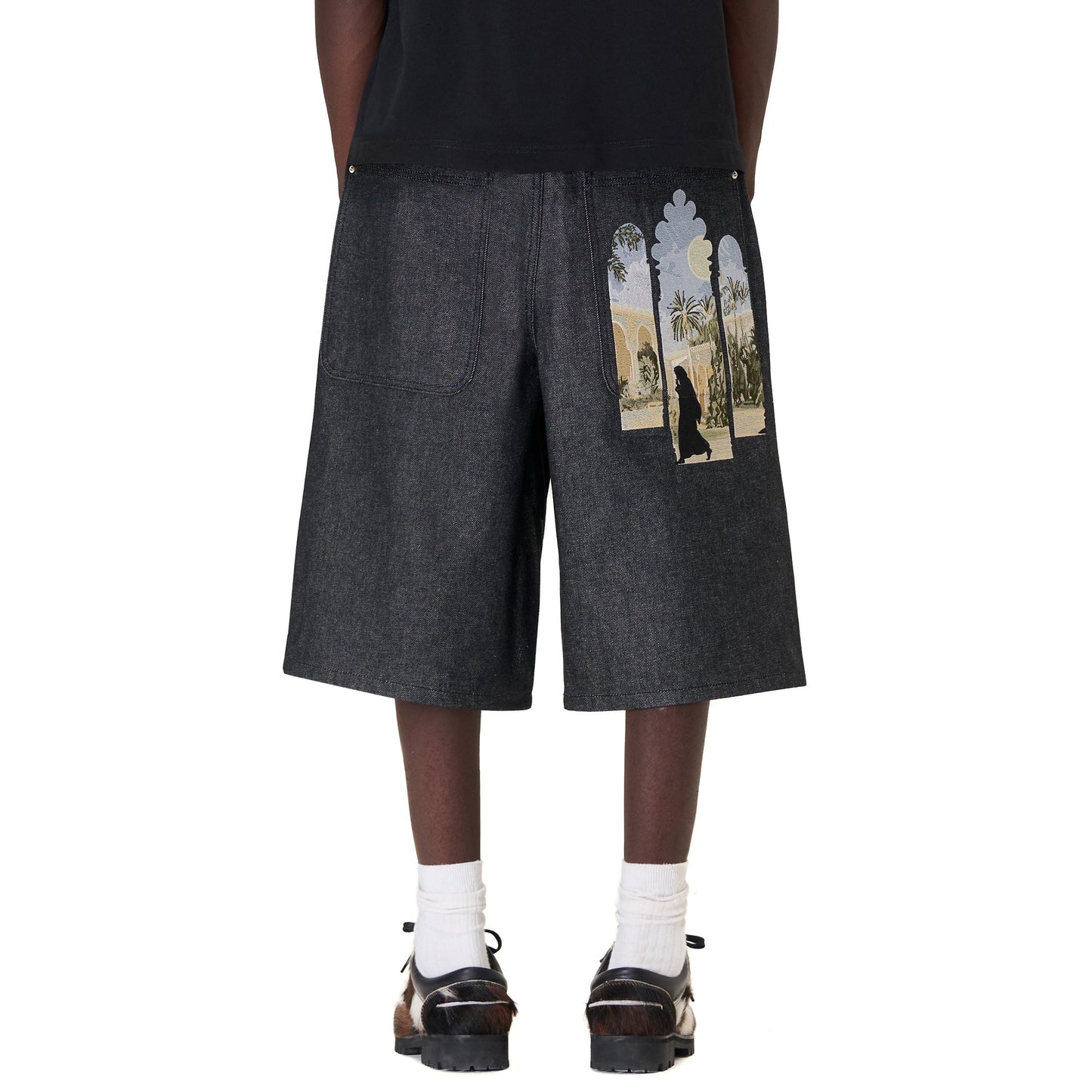 "aziza" black raw Jorts 02