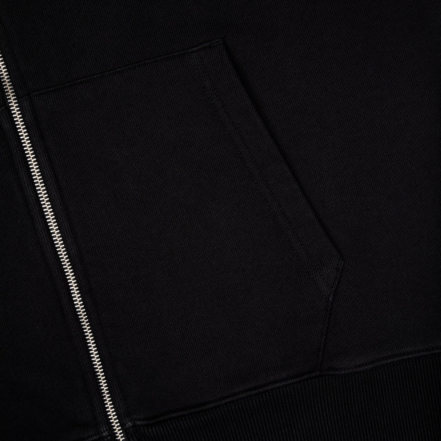 "koi" Zip Up black